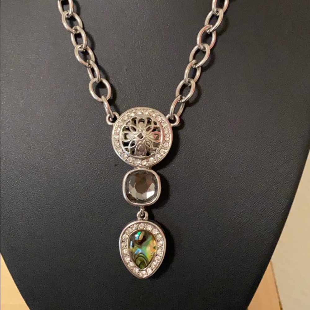 Necklace - Picture 2 of 3